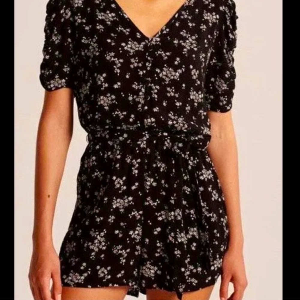 Abercrombie & Fitch playsuit❣️